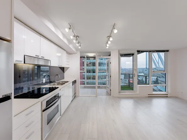 111 Georgia St W #1509, Vancouver, BC V6B 1T8
