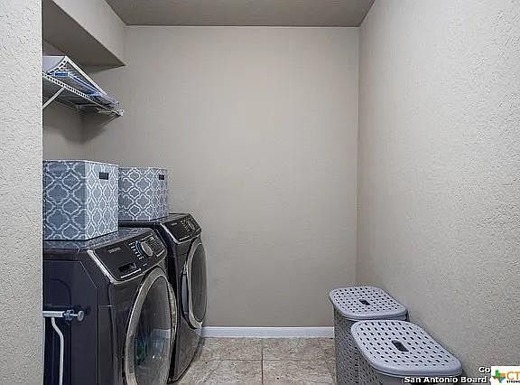 3rd image of 798 Wolfeton Way