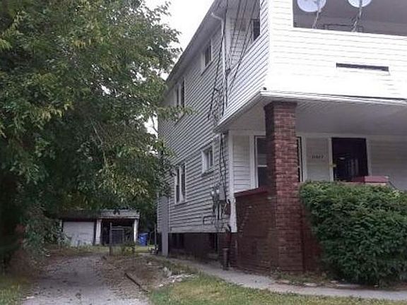 3rd image of 11617 Parkview Ave