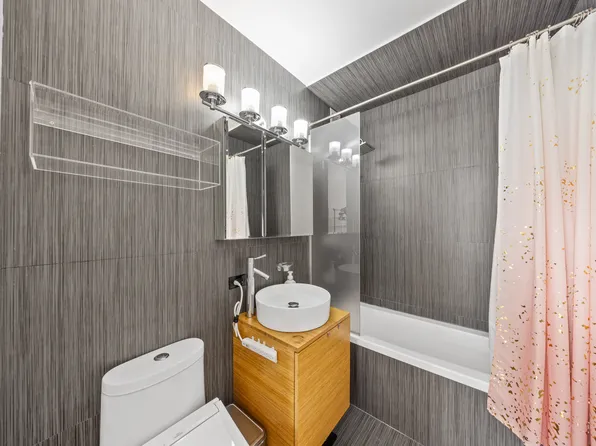 201 West 72nd Street image 9 of 13