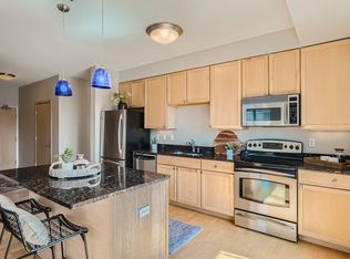 1502 5th St N APT 212, Hopkins, MN 55305