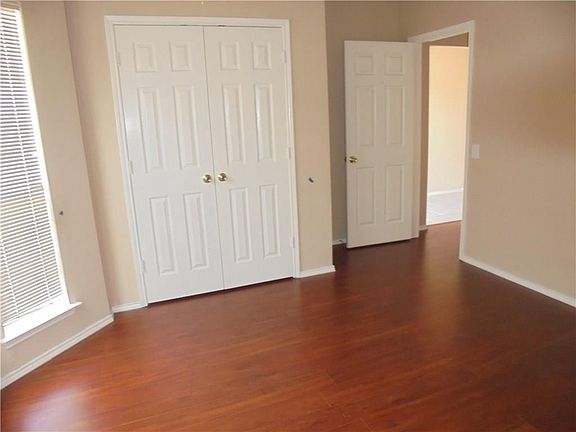 4th image of 5304 Vista Verde Dr