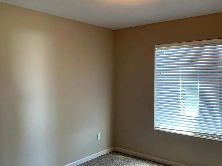 14302 W Willoughby Cir — Photo 21