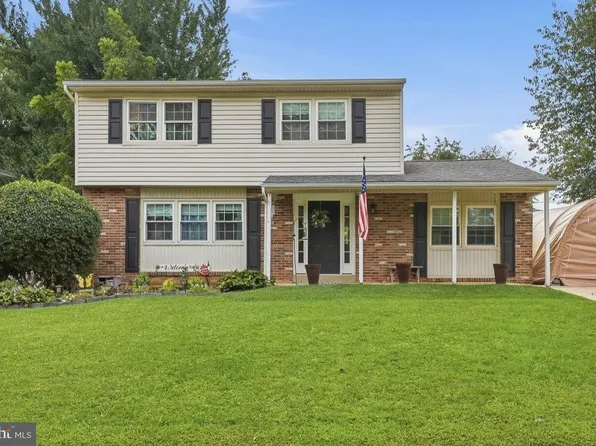 32 Rankin Rd, Newark, DE 19711