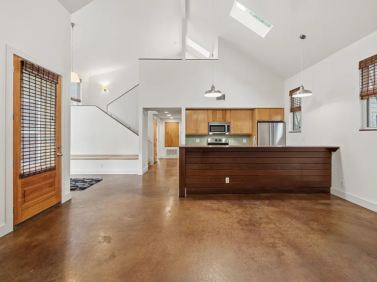 2214 Iva Ln #B — Photo 10