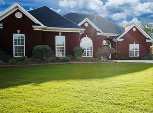 2205 Rockingham Ln SW, Decatur, AL 35603