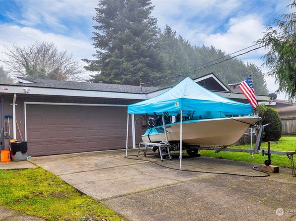 13523 105th Avenue Ct E, Puyallup, WA 98374