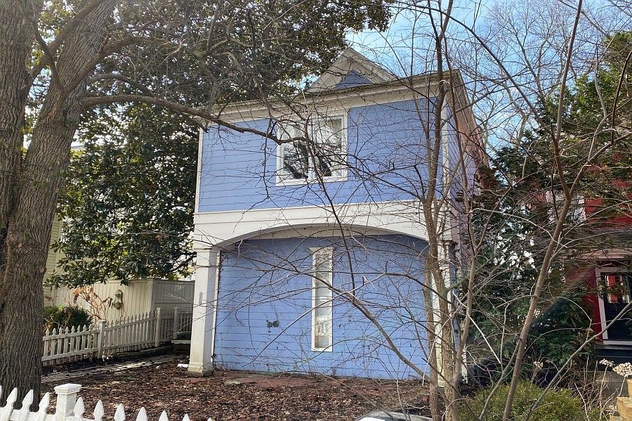 2nd image of 3326 Columbia Pkwy