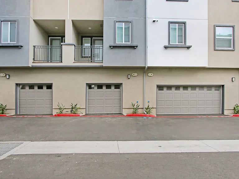 The Willow Townhomes — Photo 5