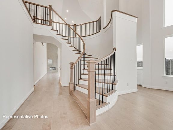 7th image of this home