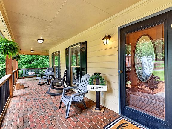 4th image of 307 Thornhill Dr