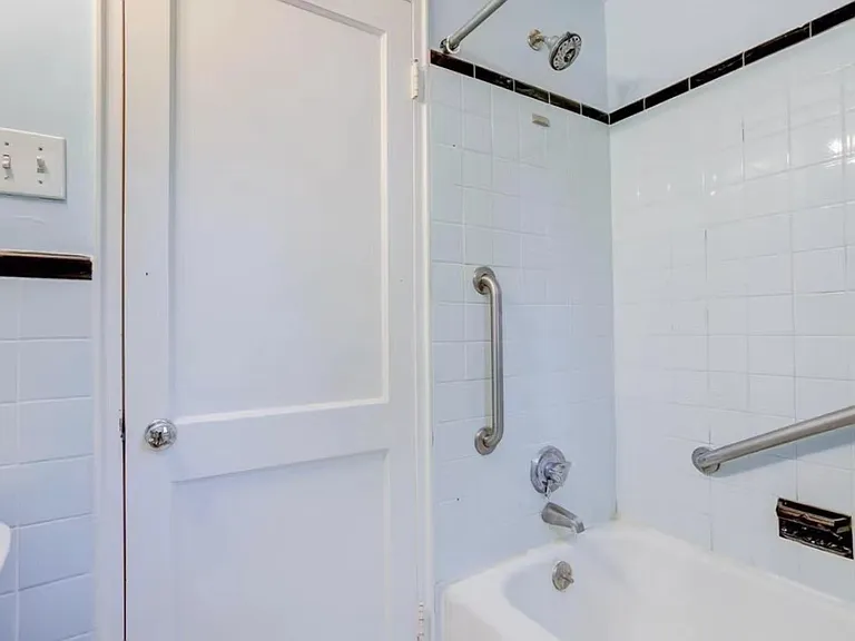 77 Pierce Rd #77 — Photo 6