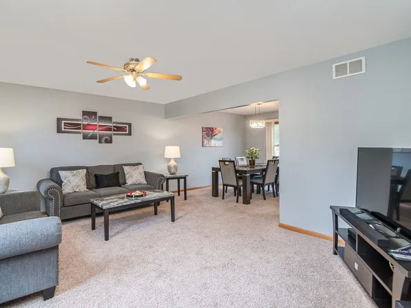 8057 Mason Ln #Id1285020p, Woodridge, IL 60517