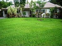 1st image of 1118 W Cypress Dr