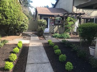 13625 SE Stark St #3, Portland, OR 97233