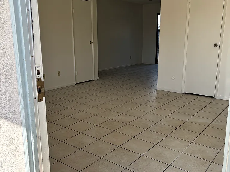 7000 Mountain View Ave #A — Photo 2