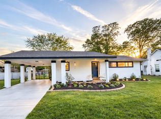 515 E Prairie Ave, Eagle Lake, TX 77434