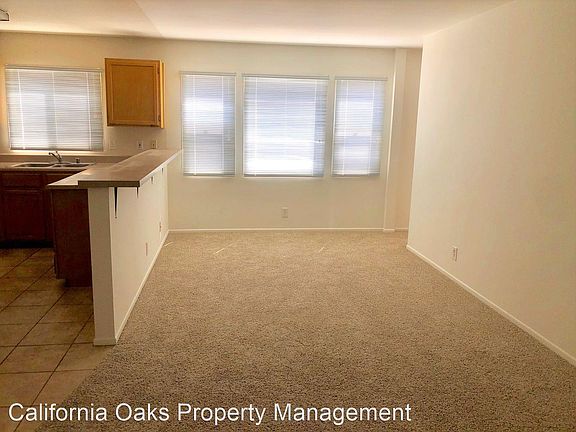 3rd image of 1821 E Thompson Blvd APT 4