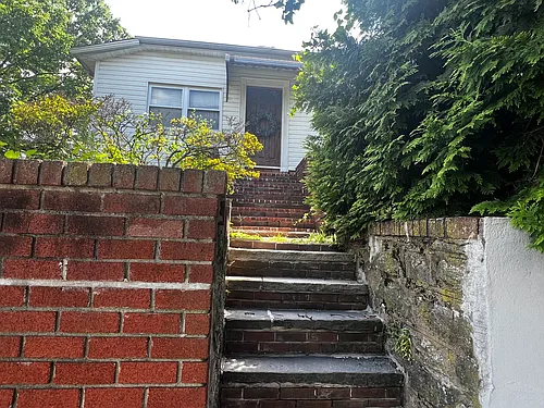 101 Sterling Ave Photo 1