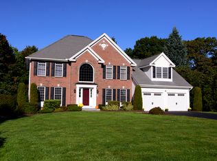 5 Hutchins Way, Westford, MA 01886