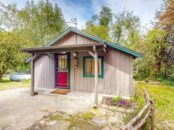 9717 Occidental Rd, Sebastopol, CA 95472