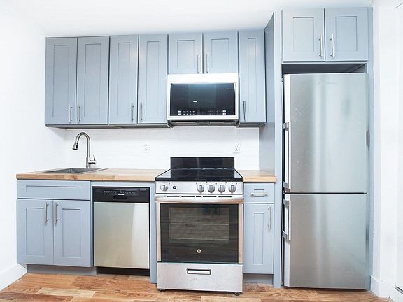 5th image of 454 E 138th St APT 1A