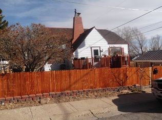 1205 11th St, Rawlins, WY 82301