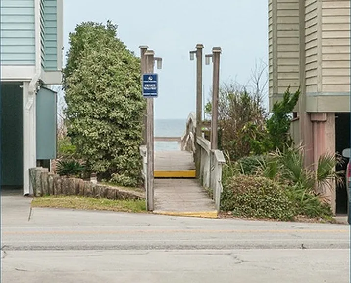 2302A Surfrider Cir — Photo 27