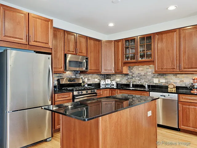 508 W Melrose St #5D — Photo 8