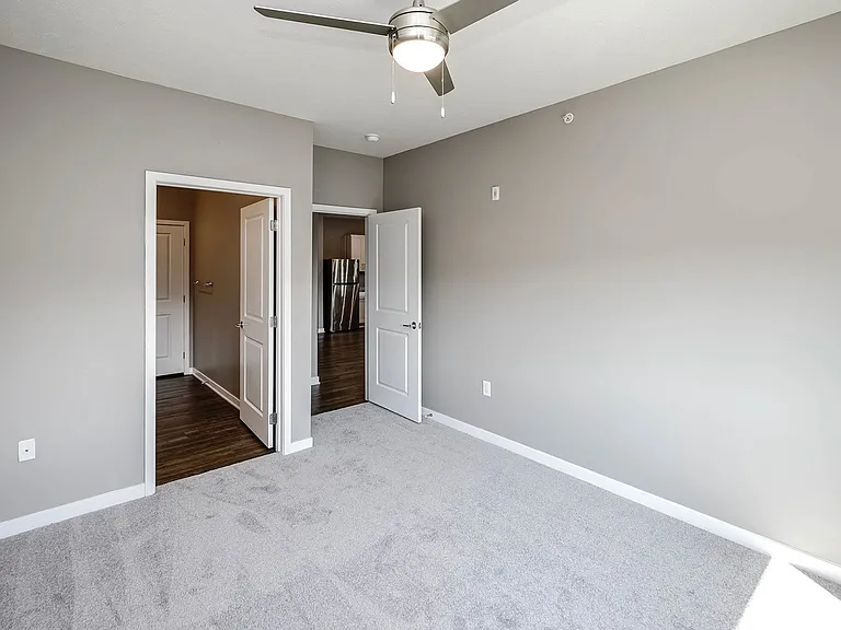 VUE156 — Photo 21