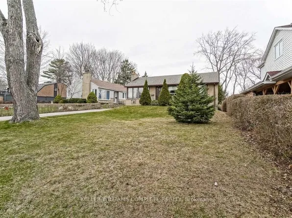 1219 Argreen Rd, Mississauga, ON L5G 3J2