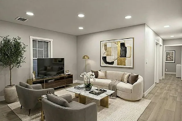 3 bed, 2.0 bath, 1056 sqft, $2,900 — Photo 4