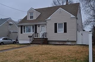 2nd image of 40 Dartmouth Ave