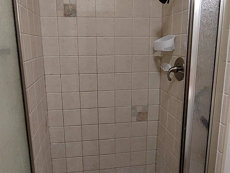 22592 Marylhurst Ct — Photo 17