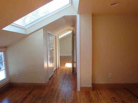 2nd floor open space/hall