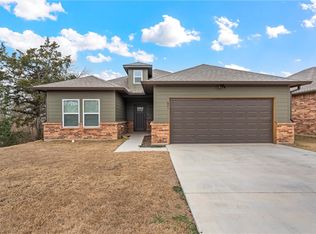 601 N College, West, TX 76691