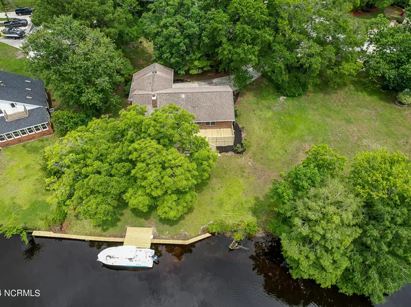 110 Portside Lane, New Bern, NC 28562