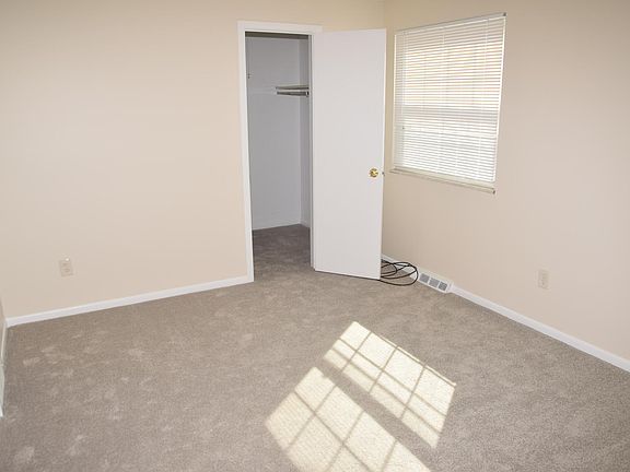5th image of 13912 Oakbrook Dr