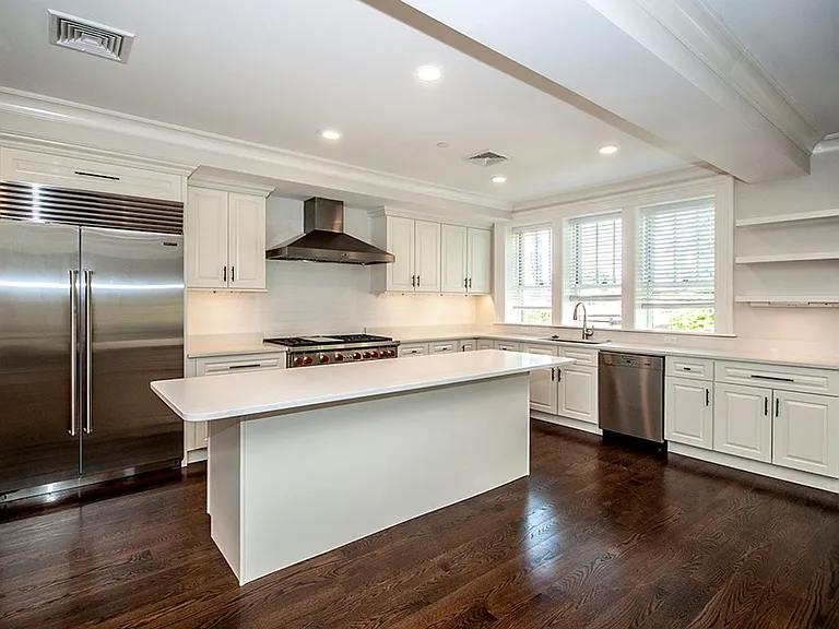 11 Alton Pl #2 — Photo 1