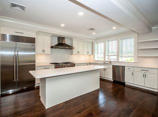 11 Alton Pl #2, Brookline, MA 02446