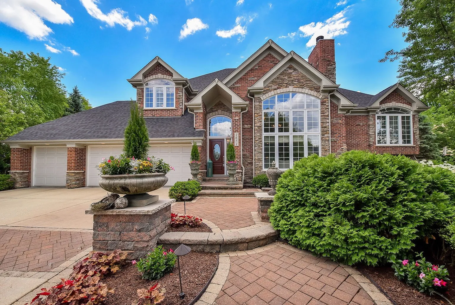 1651 Raleigh Ct photo 1