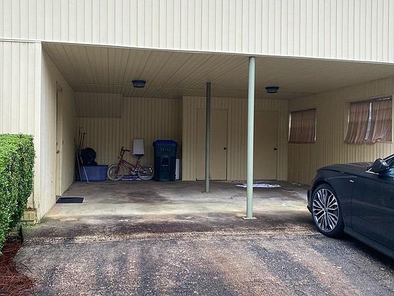 2nd image of 510 Rose Ln