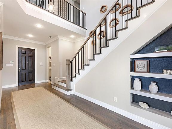 4th image of 8216 Cottage Dr