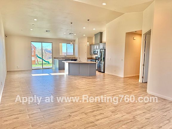 4th image of 56942 Ivanhoe Dr