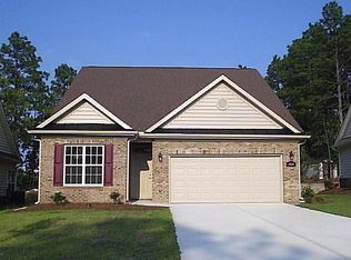 104 Lightwater Dr, Aberdeen, NC 28315