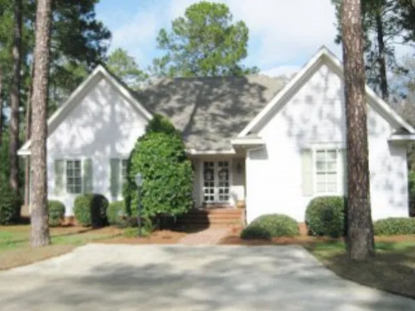 380 Baker Pl, Camilla, GA 31730