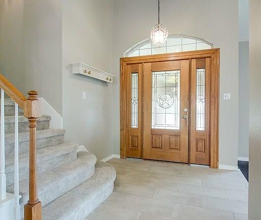 5th image of 2555 Glen Ridge Dr