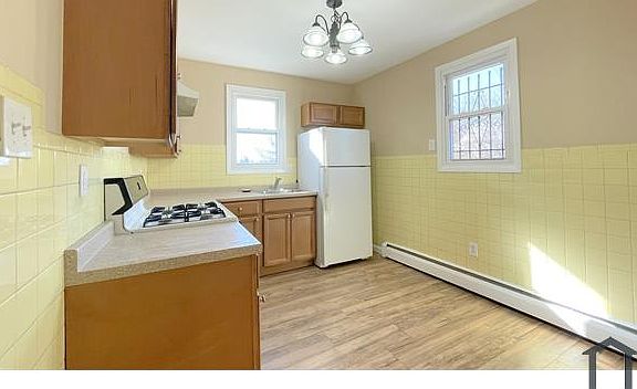 3rd image of 4518 Van Kirk St Floor 2