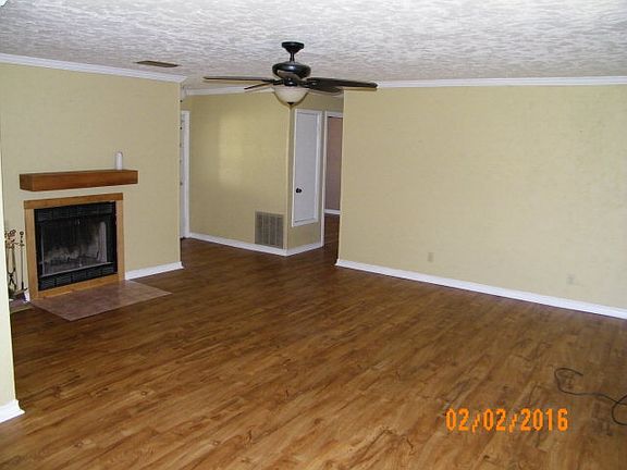3rd image of 219 N Burrow St