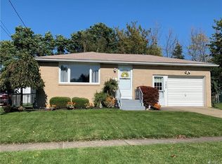 362 Summit Ave, West Seneca, NY 14224